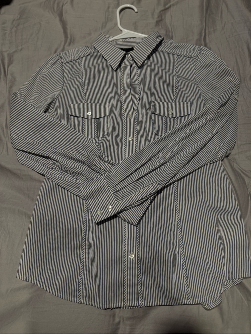 Women’s White House black market dress shirt